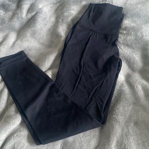 Black spandex leggings